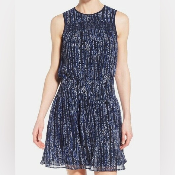MICHAEL Michael Kors Burnell Smocked Georgette Mini Dress Navy Size 4 - Picture 1 of 5